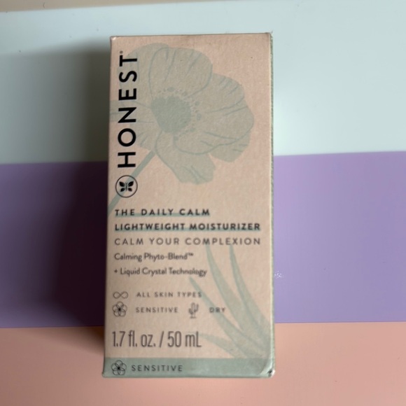 Honest Lightweight Moisturizer - Picture 1 of 1